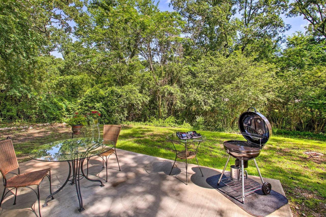 Charming Hot Springs Home With Sunroom And Yard Ngoại thất bức ảnh